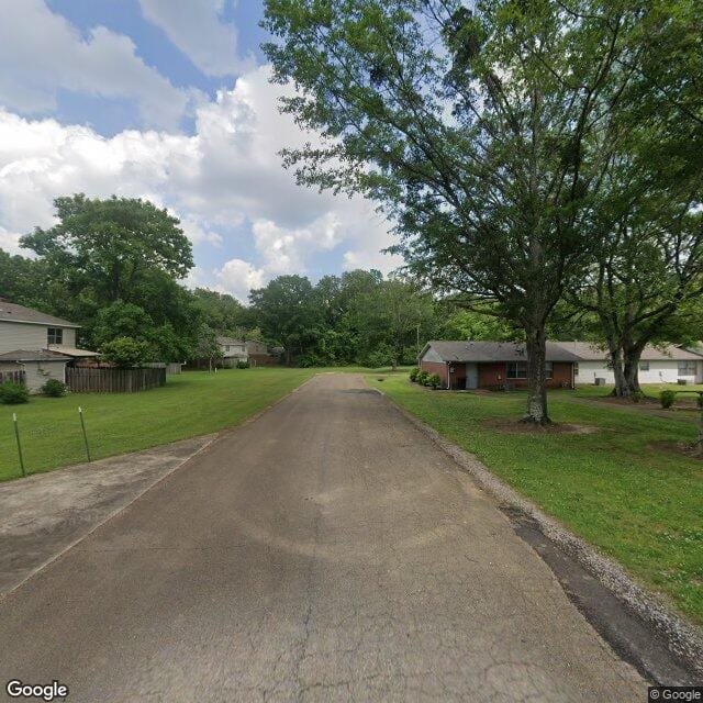 Photo of GREEN OAKS APTS at 820 N ESHMAN AVE WEST POINT, MS 39773