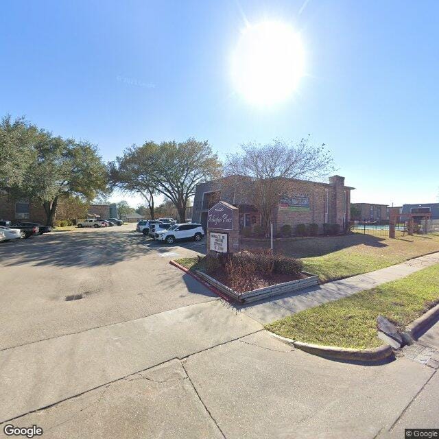 Photo of Arlington Place. Affordable housing located at 116 E Edgebrook Dr Houston, TX 77034