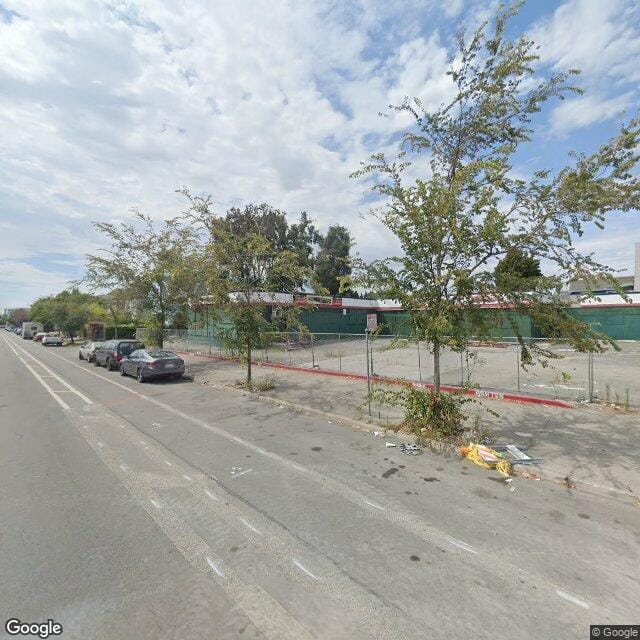 Photo of ArtHaus 820 at 820 W Macarthur Blvd Oakland, CA 94608