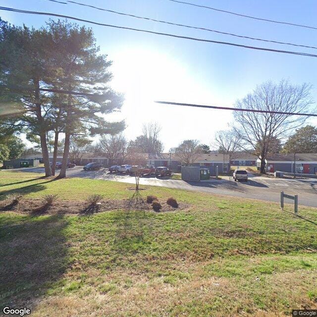Photo of SPRINGPLACE APARTMENTS. Affordable housing located at 304 LOCUST STREET LENOIR CITY, TN 37771