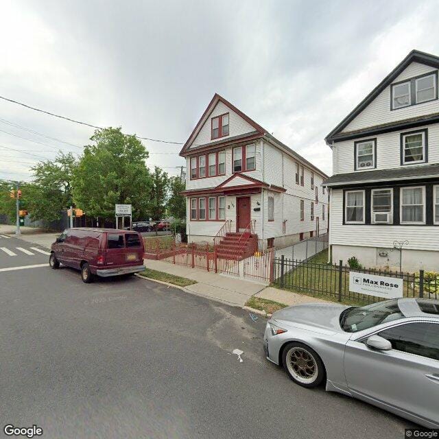Photo of BRIDGEVIEW SENIOR HOUSING COMPLEX at 152 NICHOLAS AVE STATEN ISLAND, NY 10302