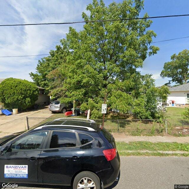 Photo of OYSTER BAY. Affordable housing located at 857 SOUTH OYSTER BAY RD BETHPAGE, NY 11714