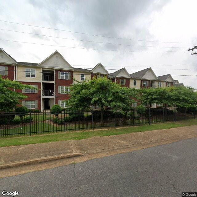 Photo of LAMAR CROSSING APTS at 2823 OWL HOLLOW DR MEMPHIS, TN 38114